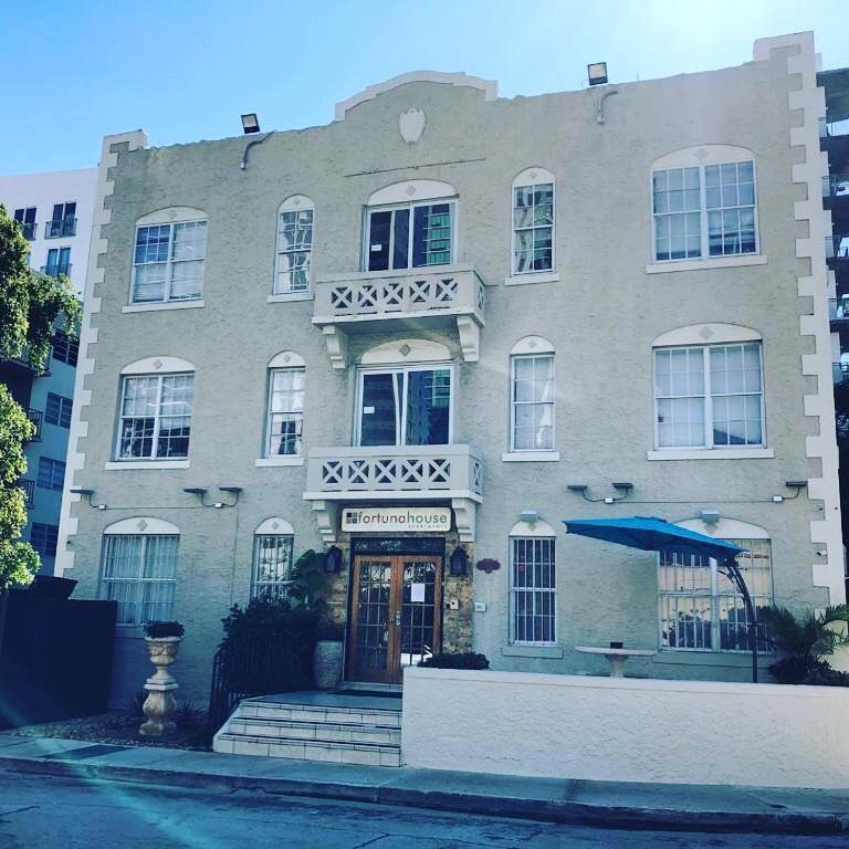 Fortuna House Apartments Miami Exterior photo